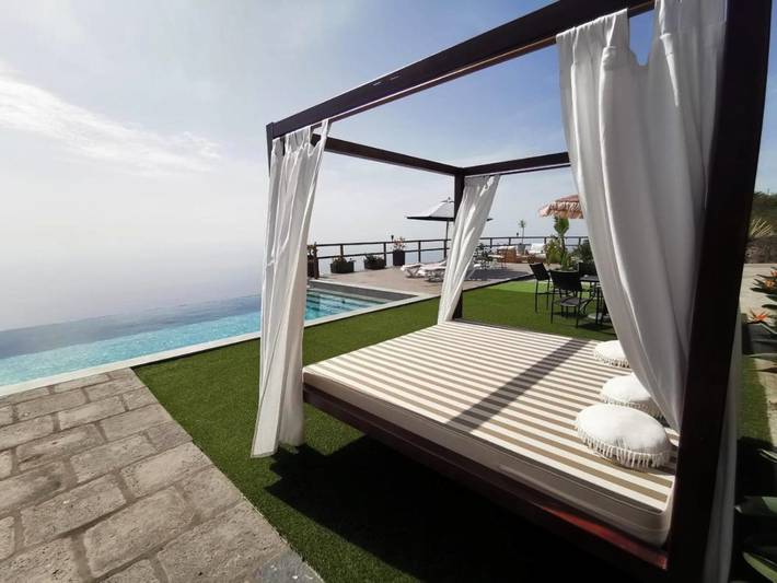 Ferienhaus für 8 Personen, mit Balkon und Terrasse sowie Garten und Pool in Aguatavar