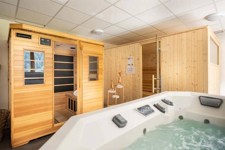 Appartement entier, Appartement de vacances pour 14 personnes avec sauna in Massif de la Vanoise