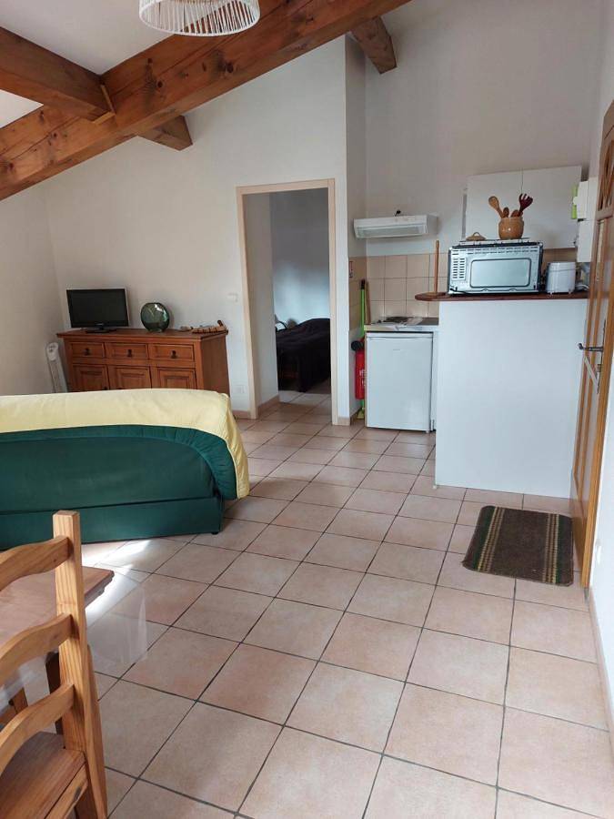 Appartement entier, One-Bedroom Apartment in Pézilla-de-Conflent, Parc naturel régional Corbières-Fenouillèdes