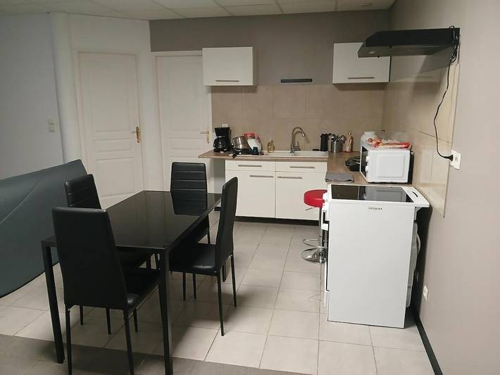 Gîte pour 4 personnes, avec terrasse à Rémilly