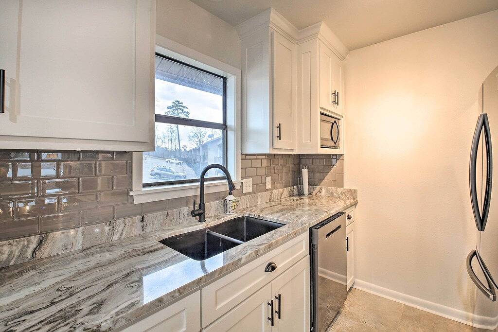 Ganze Wohnung, Boat Slip: Lake Hamilton Condo in Hot Springs! in Hot Springs, Ouachita National Forest