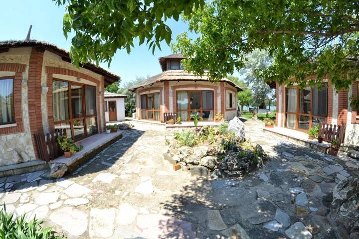 Maison d’hôte pour 2 personnes, avec terrasse et vue en Roumanie - 2