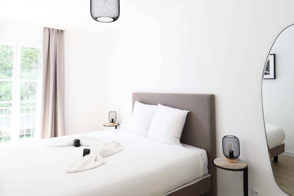 Ganze Wohnung, 4 personnes - Budget-Apartment-Ensuite mit Dusche in Bussy-Saint-Georges, Seine-et-Marne