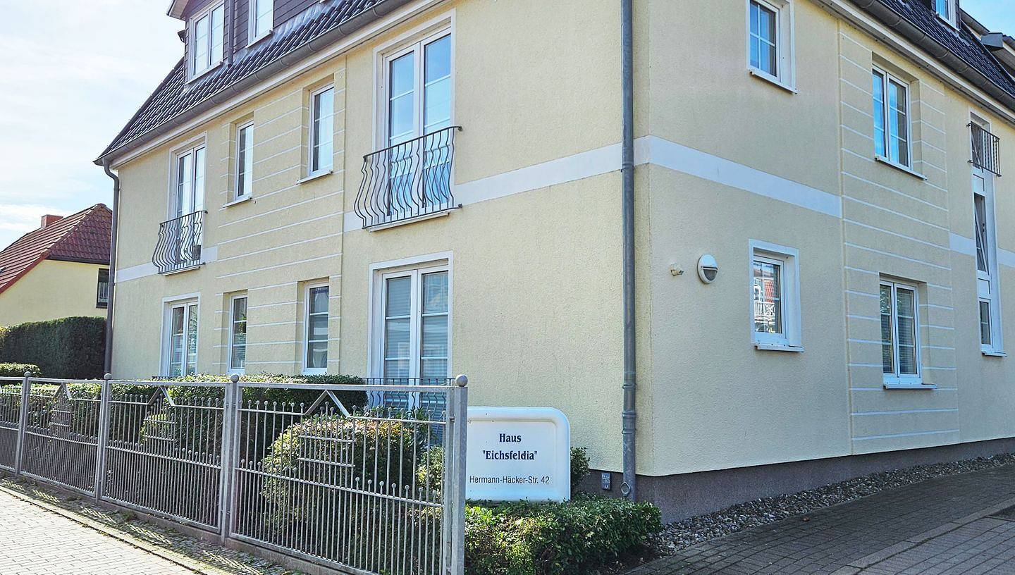 Ganze Wohnung, Helle Ferienwohnung in Kühlungsborn mit Balkon, Strandkorb und Fahrrädern in Ostseebad Kühlungsborn, Kühlungsborn