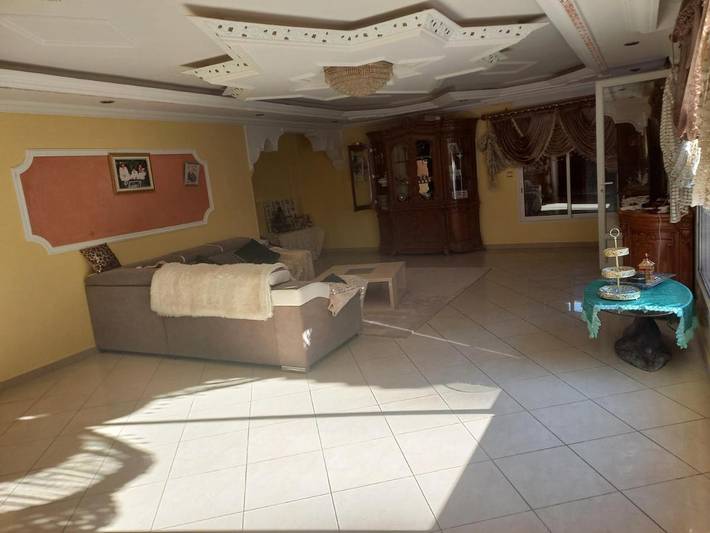 Location de vacances pour 9 personnes, avec Terrasse et Piscine à Velaux - 3