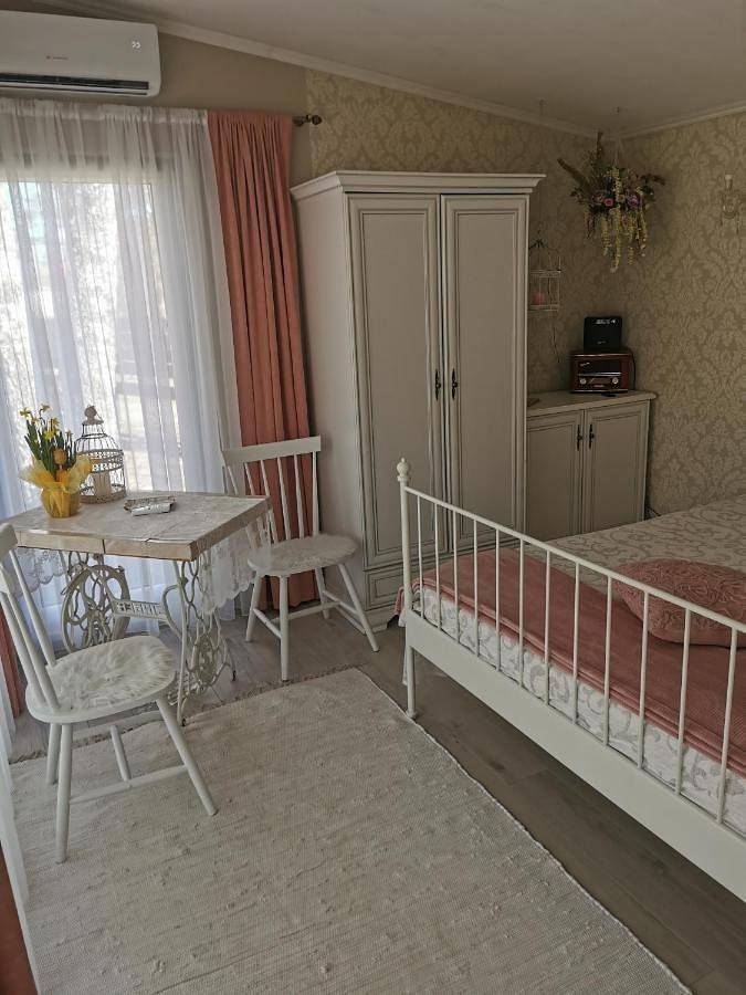 Location de vacances pour 3 personnes, avec jardin et vue, animaux acceptés dans Kolka