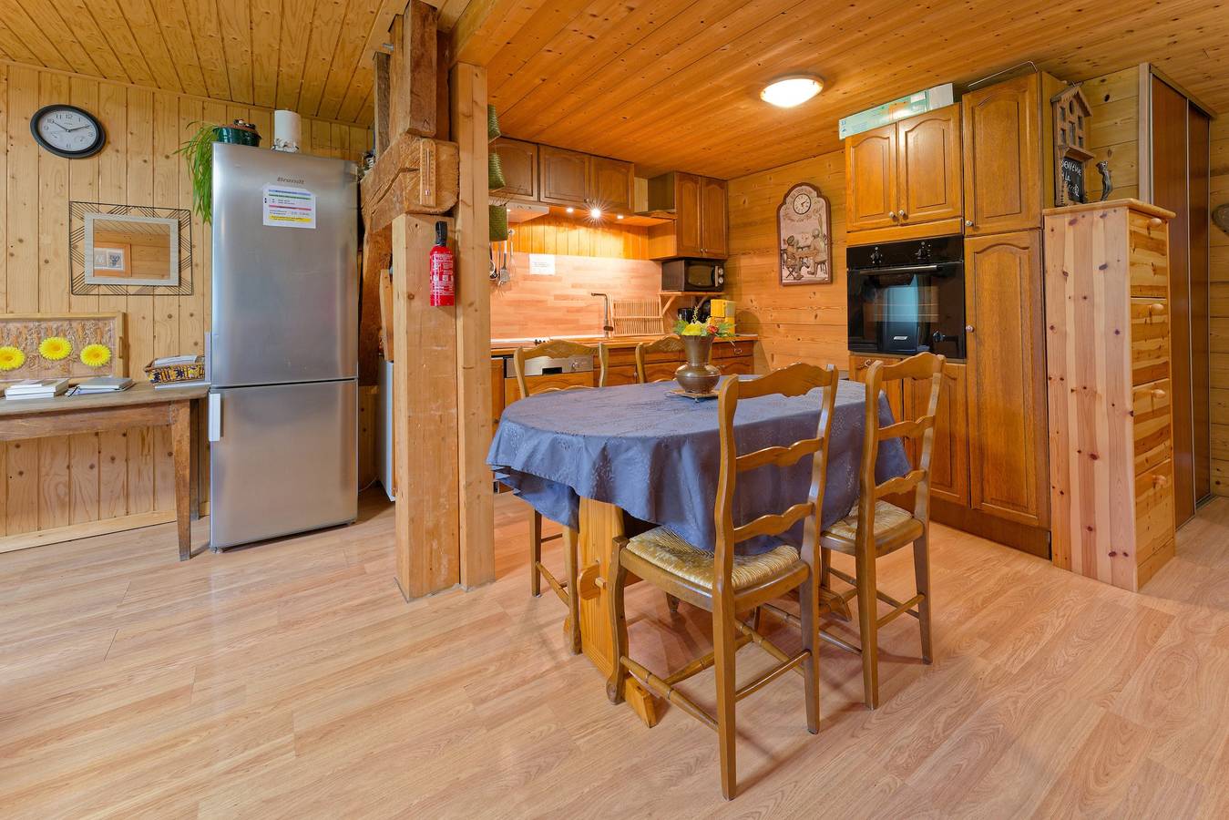 Ganze Wohnung, Ferienwohnung 'La Beccaz' mit Bergblick und Wi-Fi in Talloires-Montmin, Annecy und Umgebung