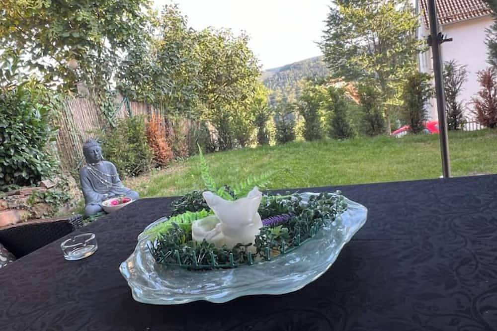 Ganze Wohnung, Ferienwohnung mit Garten und Terrasse in Neuenbürg, Nordschwarzwald