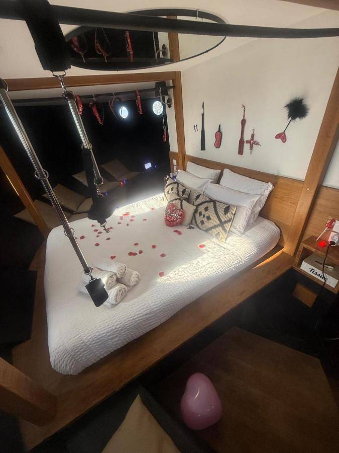 Maison d’hôte pour 2 personnes, avec piscine et jacuzzi, animaux acceptés