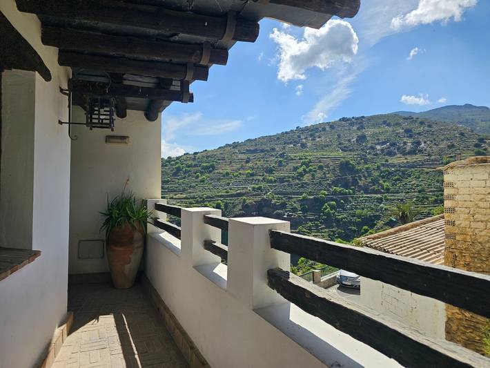 Apartamento para 4 personas, con Balcón en Alpujarras