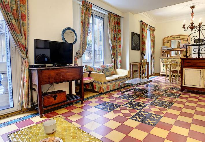Appartement entier, N&J - Sixties - Central - Très proche mer - Rétro in Nice, Côte méditerranéenne (France)