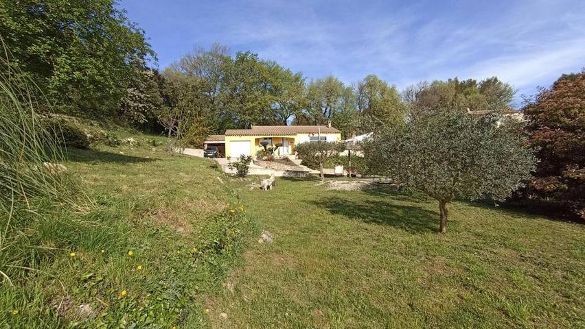 Location de vacances pour 5 personnes, avec vue et jardin à Peypin - 3