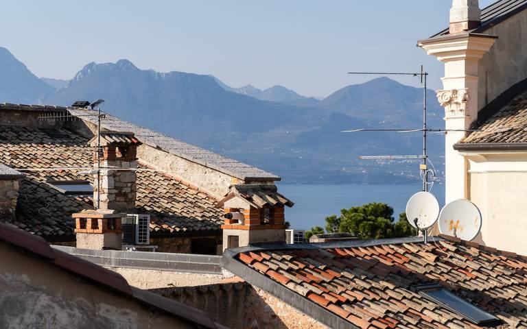 Appartamento per 3 persone, con vista lago a Torri del Benaco