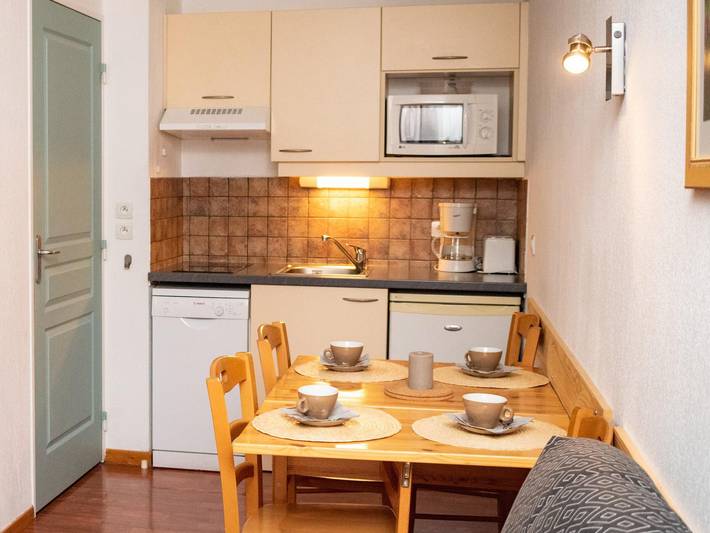 Gîte pour 4 personnes, avec Piscine dans Hautes-Alpe - 2