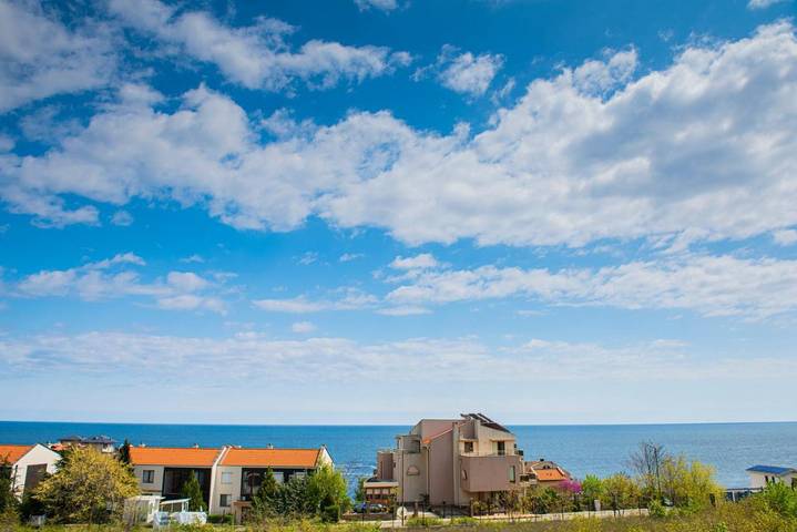 Apartament wakacyjny dla 7 osób, z Taras i Ogród oraz Basen i Widok w Sozopol