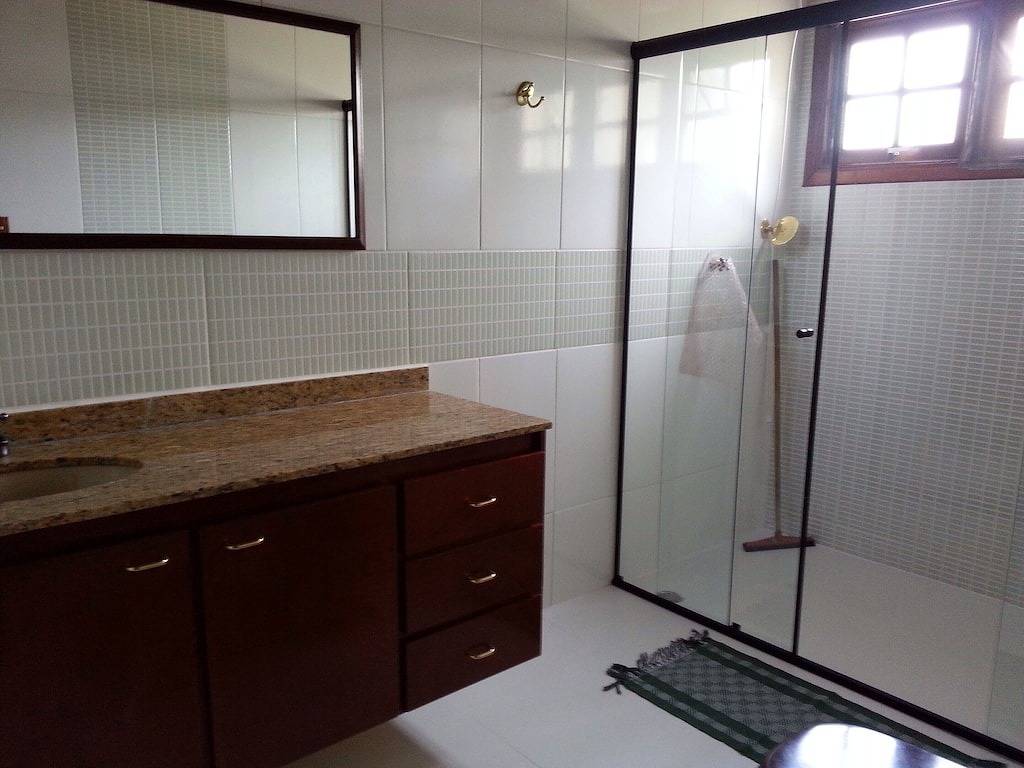 Bauernhof in Wohnanlage, Poliesp Court, beheiztem Pool und mit Blick auf Grünfläche in Mairinque, São Paulo (Bundesstaat)