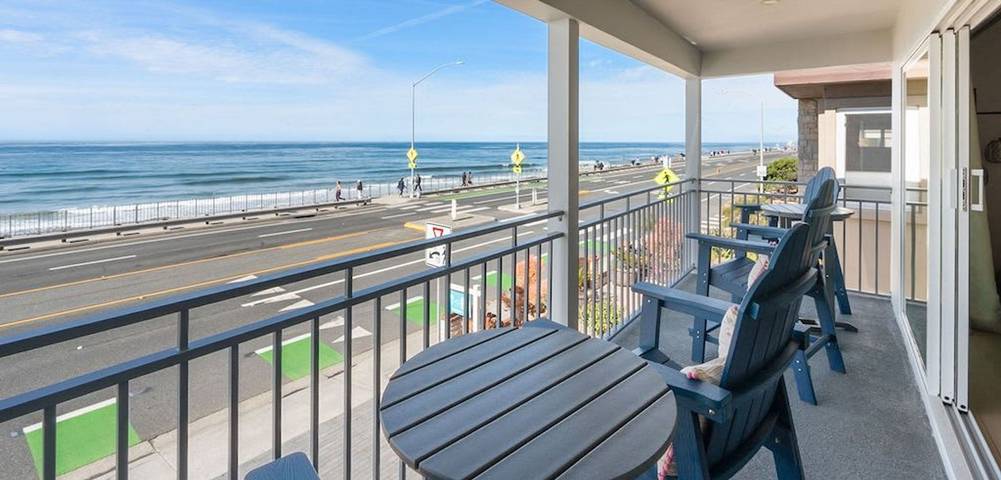 Vacation rental for 8 people, with yard and balcony in Carlsbad