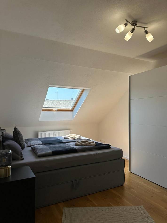 Apartamento entero, Apartamento 'Oak One - Modern City Stay 114m²' con Wi-Fi in Wittlich, Bernkastel-Kues y alrededores