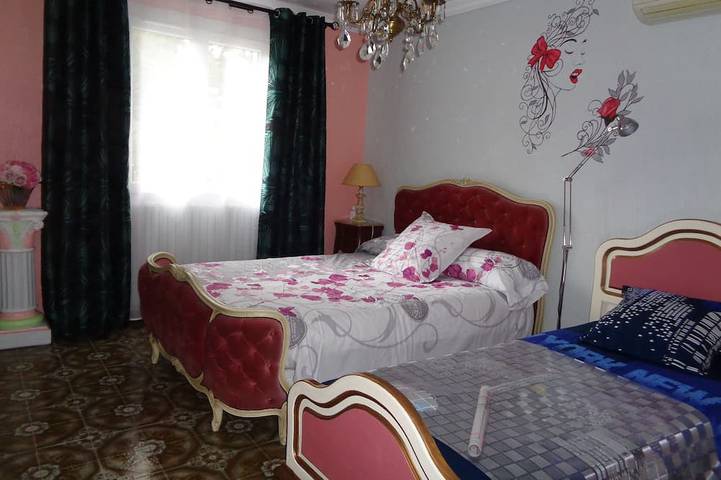 Location de vacances pour 5 personnes, avec terrasse et jardin dans Pierre-Châtel - 3