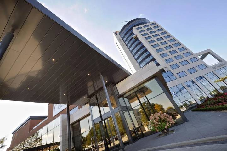 Hôtel pour 2 personnes, avec Terrasse et Jardin ainsi que Piscine et Sauna à Tiel