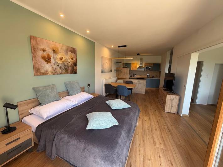 Ganze Ferienwohnung, Almschlössl - Apartment Lindenbaum in Baden bei Wien, Wienerwald
