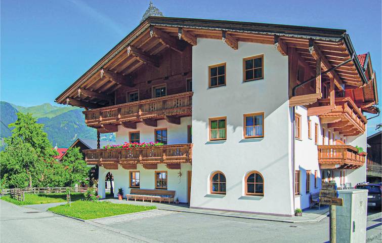 Ferienwohnung für 5 Personen, mit Terrasse in Hainzenberg