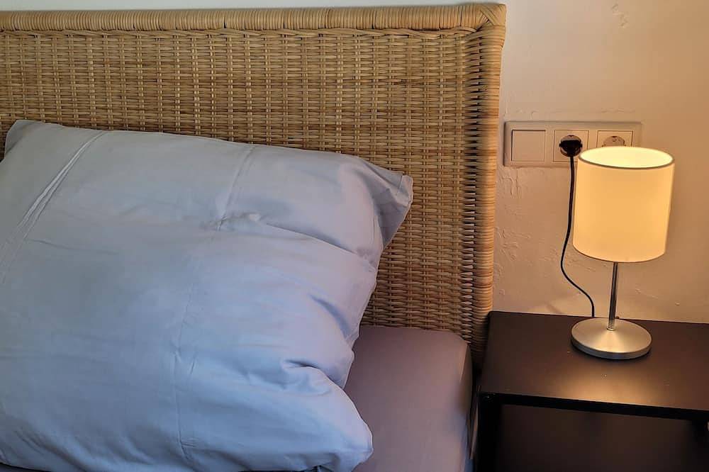 Ganze Wohnung, Privatzeit Berg Messe Eg, 2,5 Zimmer, Homeoffice, W-Lan in Bergisch Gladbach, Rheinisch-Bergischer Kreis