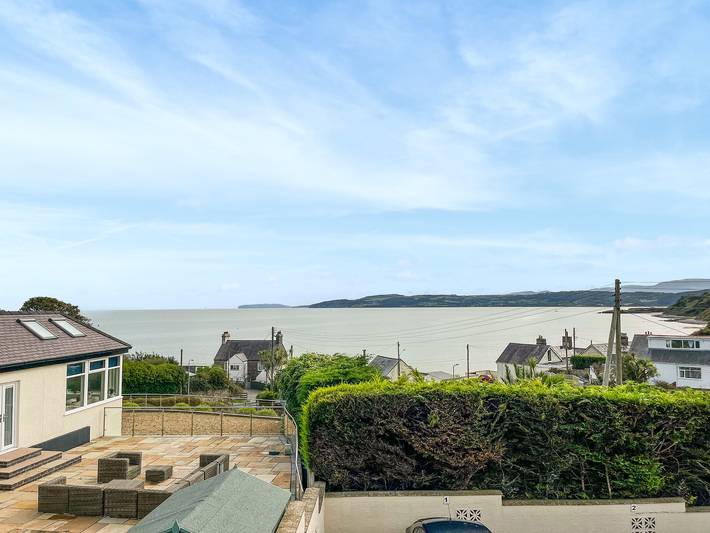 Holiday rental for 6 people, with pets in Benllech