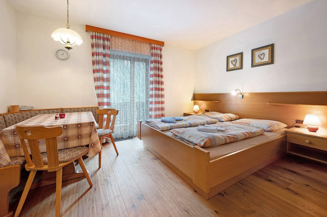 Ganzes Studio, Einzimmerapartment "Heiserhof - Holunder" mit Bergblick, Balkon & Wi-Fi in Mittertal (Ratschings), Ratschings