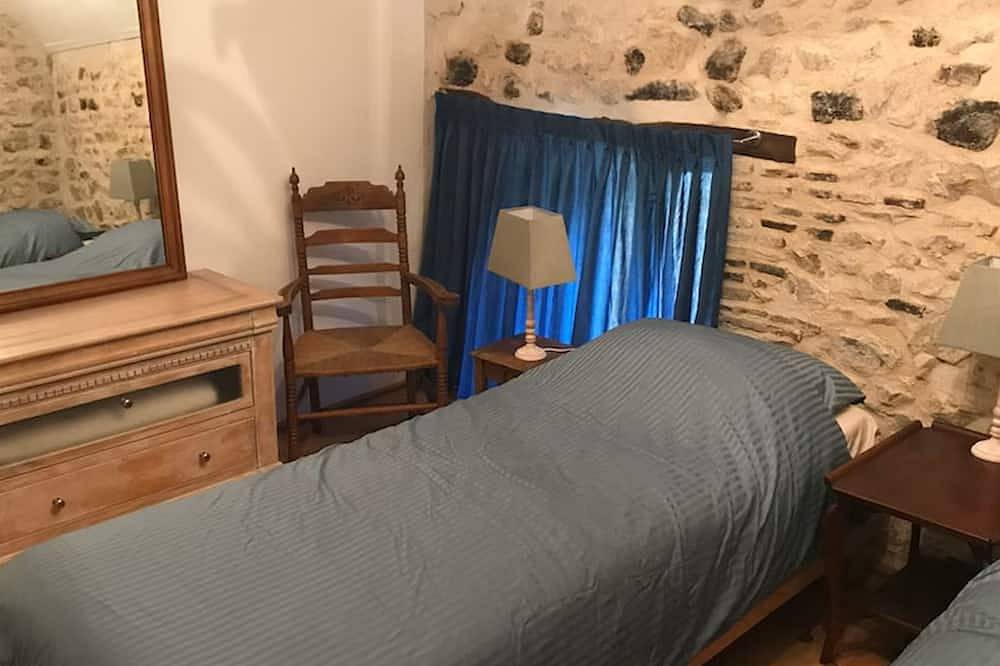 Charmante Gîte in der Nähe des Badesees in Lapeyrouse, Puy-de-Dôme