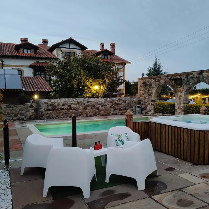 Gästehaus für 2 Personen, mit Whirlpool und Garten sowie Sauna und Pool - 1