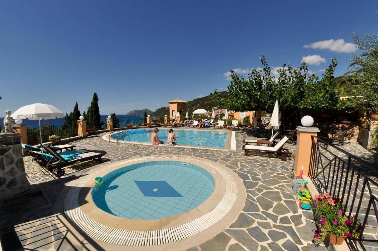 Dina's Paradise in Agios Gordios, Corfú