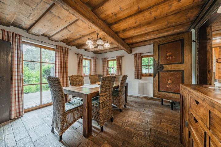 Ferienhaus für 8 Personen, mit Ausblick und Garten sowie Sauna, kinderfreundlich in Bad Goisern am Hallstättersee - 3