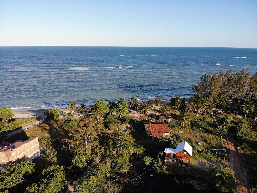 Chalet Praia dos Garcez, 50 meters from the sea in Recôncavo Baiano