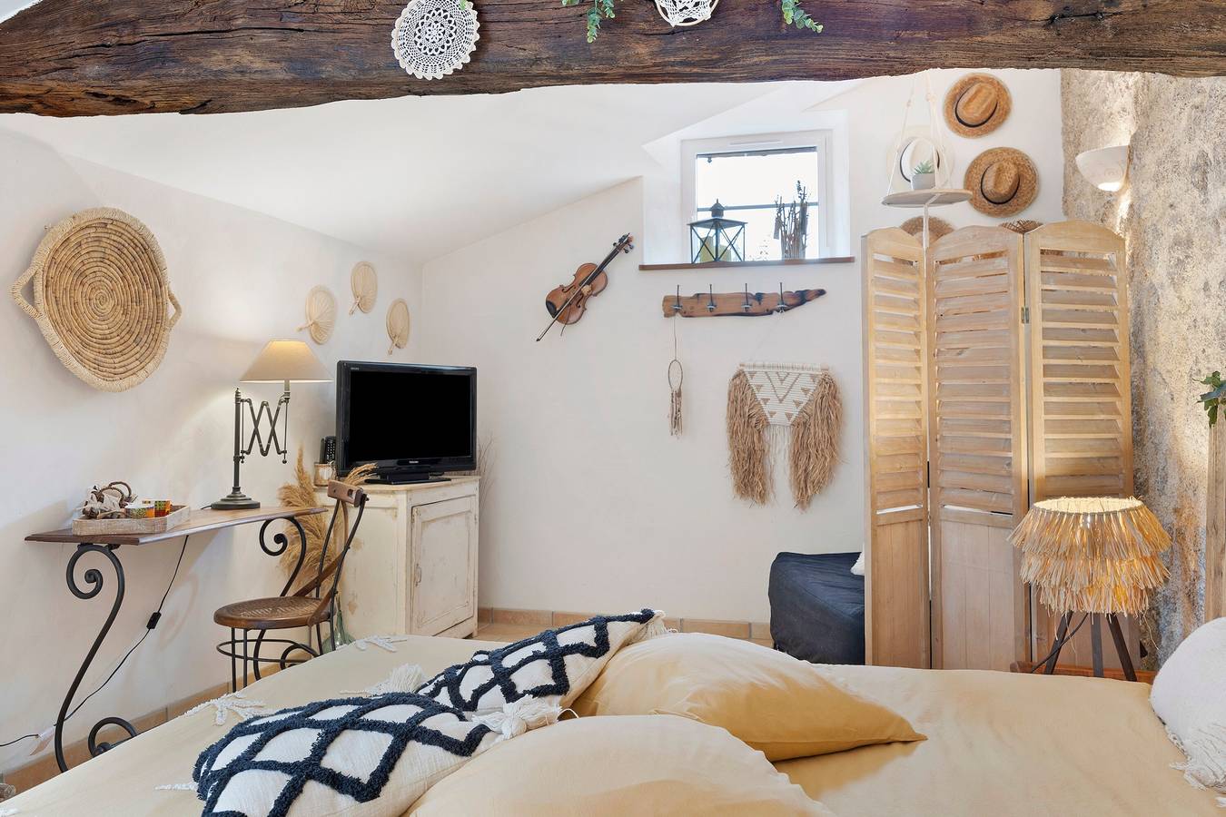 Chambre d’hôtes « Chambre Bohème » avec jardin partagé et Wi-Fi in Saint-Malô-du-Bois, Vallée de la Loire
