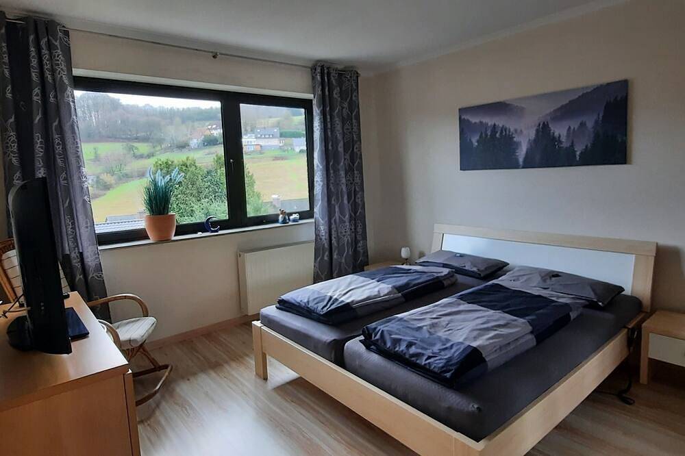 \"Haus Falkenburgblick\" up to 9 persons Detmold, Teutoburg Forest with top view in Heiligenkirchen, Detmold