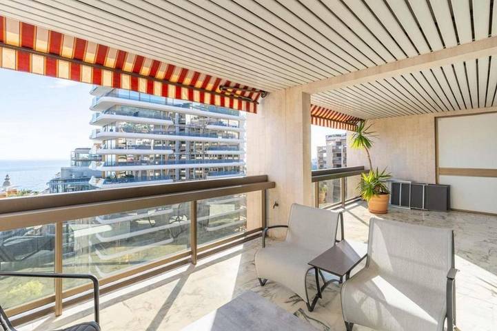 Gîte pour 6 personnes, avec vue ainsi que terrasse et piscine, animaux acceptés à Monaco - 3