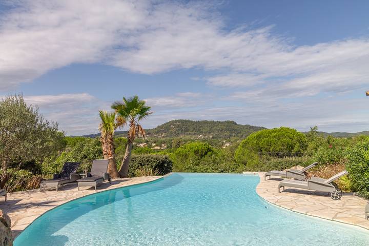 Location de vacances pour 8 personnes, avec terrasse et jardin, animaux acceptés à Vidauban - 3