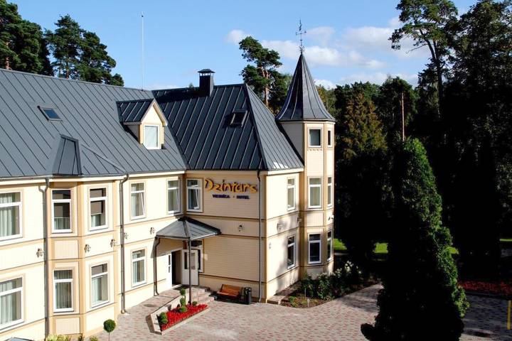 Ferienhaus für 3 Personen, mit Terrasse und Garten in Jurmala