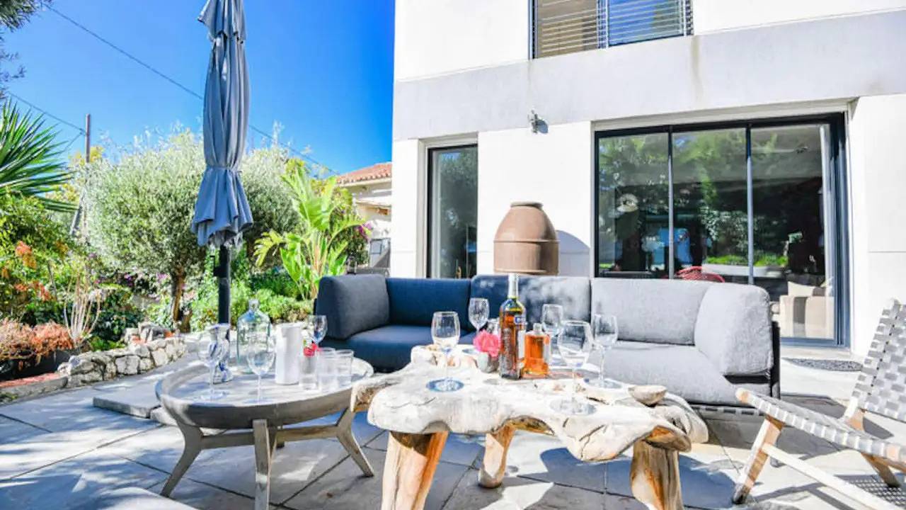 Appartamento vacanze a Provenza a partire da 1141€ a notte