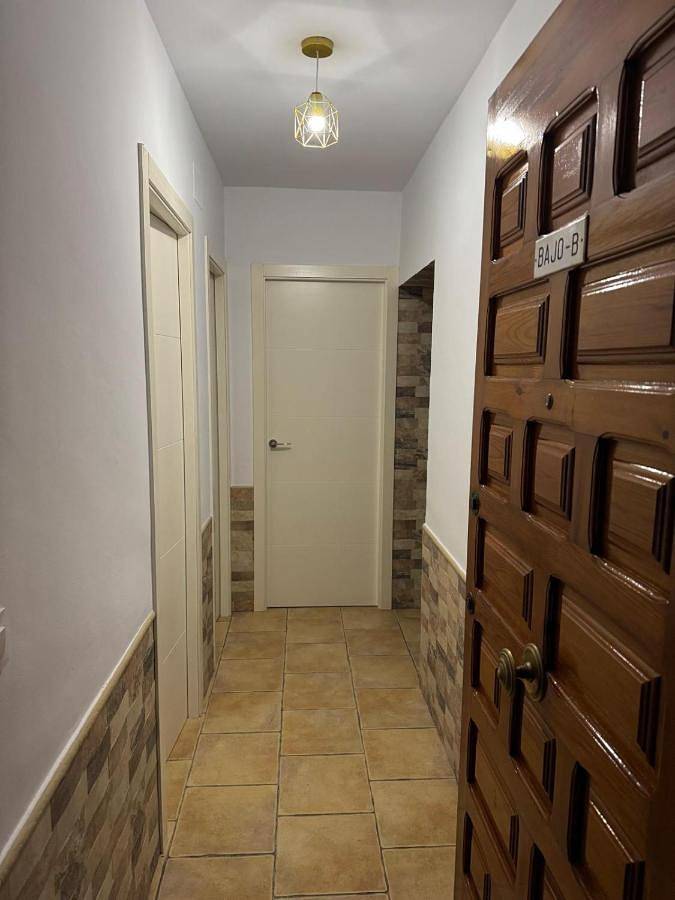 Gîte pour 6 personnes, avec vue à Lora del Río - 4