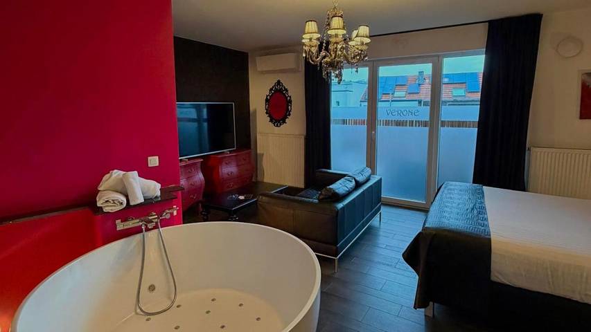 Hotel für 2 Personen, mit Terrasse und Whirlpool sowie Sauna und Ausblick