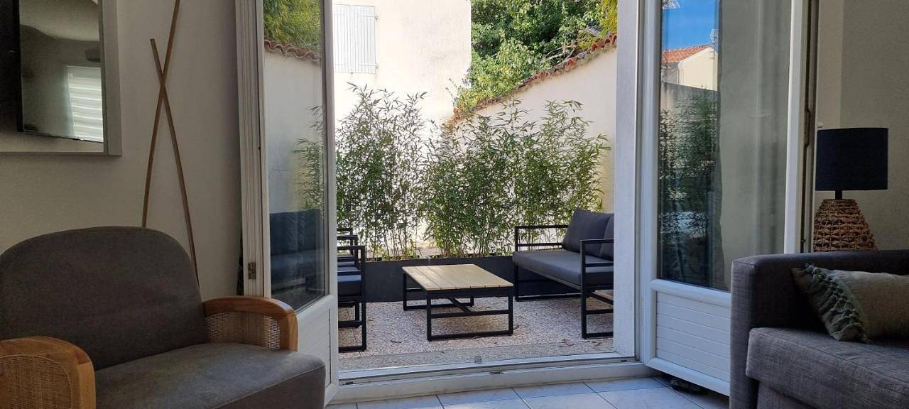 Appartement entier, One-Bedroom Apartment in Surgères, Région de Rochefort