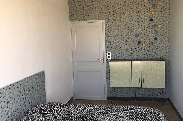 Gîte pour 4 personnes, avec terrasse à Castries - 2