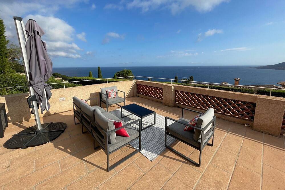 Villa pour 6 Personnes dans Théoule-sur-Mer, Région de Cannes