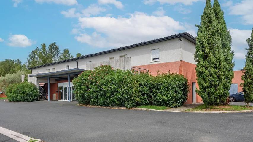 Gîte pour 7 personnes, avec piscine et terrasse à Rivières - 4