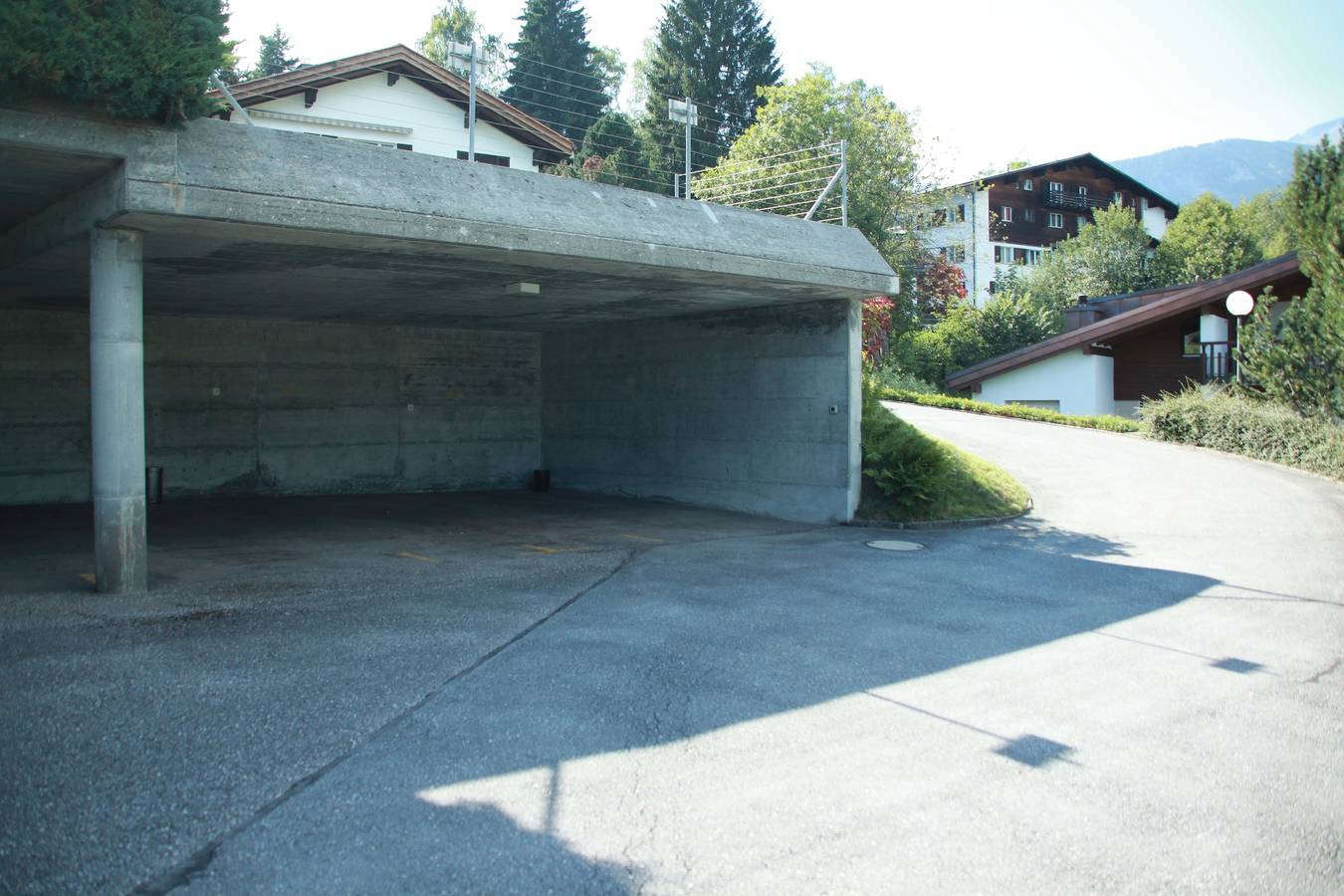 Ganze Ferienwohnung, Casa Cappalutta - 2.5 Zimmerwohnung mit direktem Gartenzugang in Flims-Dorf, Flims