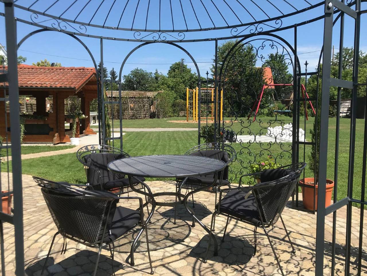 Ganze Ferienwohnung, Gästehaus Trostelhof - Ferienwohnung 5, 98 qm, 3 Schlafzimmer, max. 5 Personen in Neufrach, Salem