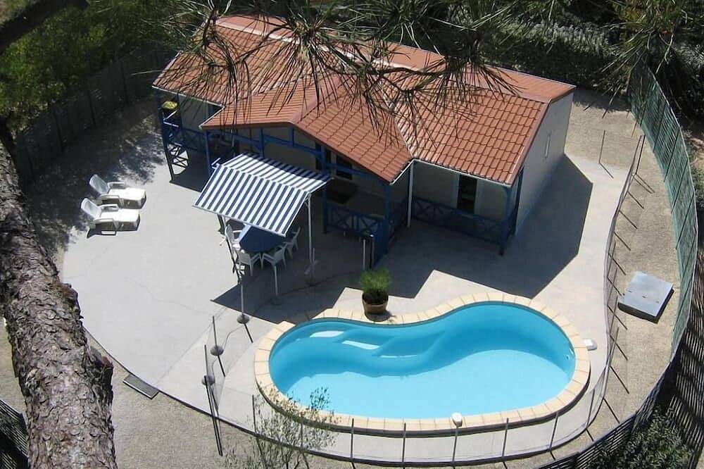 Holzhaus Mit Eigenem Schwimmbad Ohne Nachbarn . ebenerdig fuër 8 personen. in Soulac-sur-Mer, Lesparre-Médoc und Umgebung