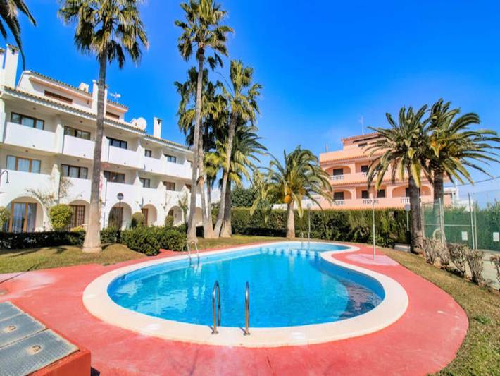 Gîte pour 4 personnes, avec piscine ainsi que terrasse et jardin, adapté aux familles à Alcossebre - 4